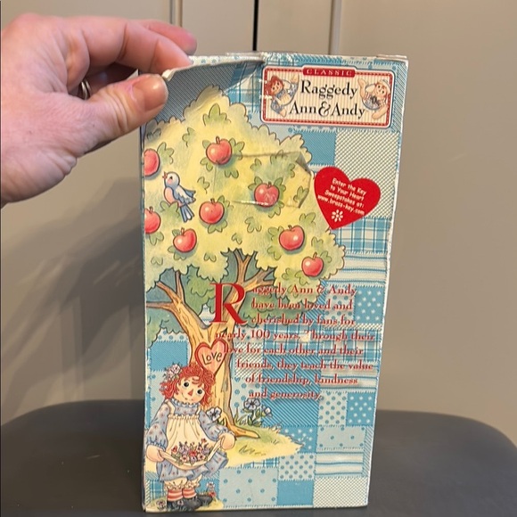 NIB Raggedy Ann Doll - Picture 3 of 5